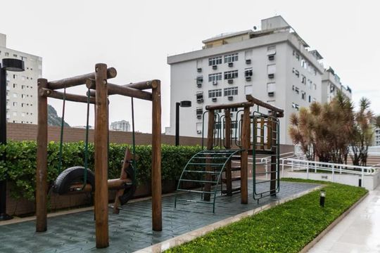 Área comum de apartamento para alugar com 2 quartos, 64m² em Pompéia, Santos