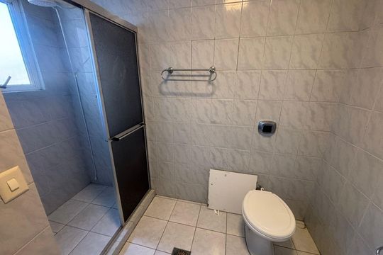 Banheiro 4 de casa à venda com 3 quartos, 250m² em Vl Sto Agostinho, Porto Alegre