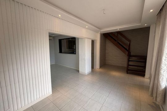 Sala de casa à venda com 3 quartos, 250m² em Vl Sto Agostinho, Porto Alegre