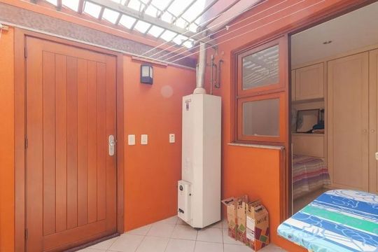 Casa de Condomínio para alugar com 4 quartos, 487m² em Três Figueiras, Porto Alegre