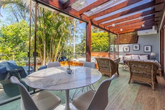 Casa de Condomínio para alugar com 4 quartos, 487m² em Três Figueiras, Porto Alegre