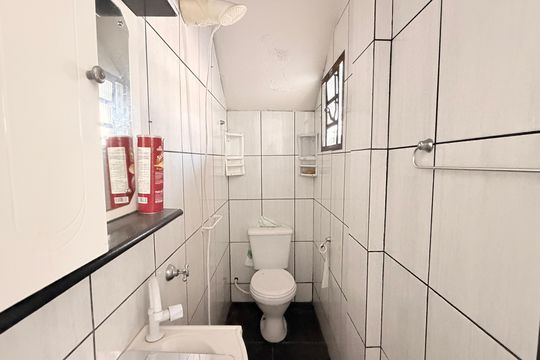 Banheiro 1 - Casa 2 de casa à venda com 4 quartos, 234m² em Parque Residencial Almerinda Chaves, Jundiaí