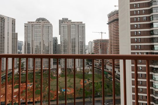 Varanda de kitnet/studio para alugar com 1 quarto, 25m² em Jardim das Acacias, São Paulo
