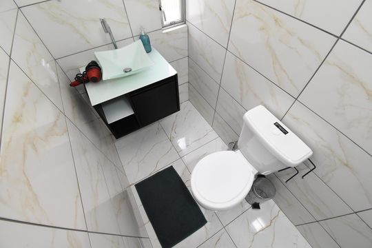 Banheiro da Suíte de apartamento à venda com 3 quartos, 135m² em Cristo Rei, Curitiba
