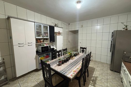 Cozinha de casa à venda com 4 quartos, 250m² em Conjunto Habitacional Aguia de Haia, São Paulo