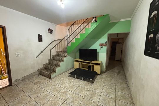 Sala de casa à venda com 4 quartos, 250m² em Conjunto Habitacional Aguia de Haia, São Paulo