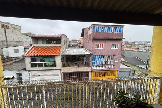 Varanda de casa à venda com 4 quartos, 250m² em Conjunto Habitacional Aguia de Haia, São Paulo