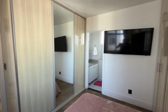 Quarto 2 de apartamento para alugar com 3 quartos, 160m² em Buritis, Belo Horizonte