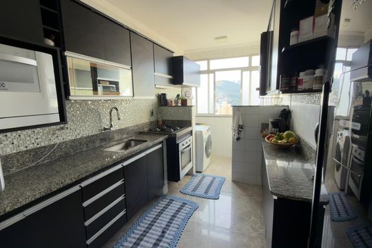 Cozinha de apartamento para alugar com 3 quartos, 160m² em Buritis, Belo Horizonte