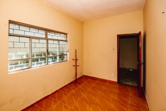 Casa à venda com 3 quartos, 360m² em Santa Monica, Belo Horizonte