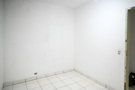 Quarto 2 de casa para alugar com 2 quartos, 100m² em São João Climaco, São Paulo