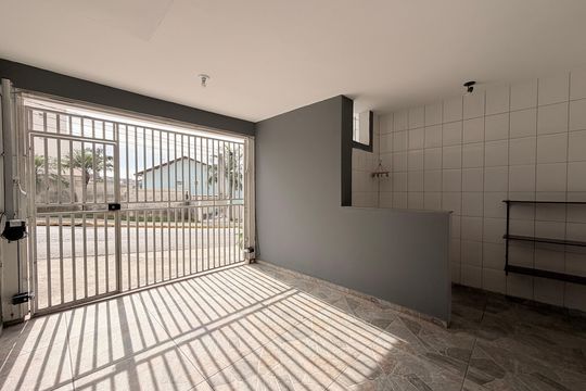 Garagem de casa para alugar com 2 quartos, 70m² em Jardim Itália, Várzea Paulista
