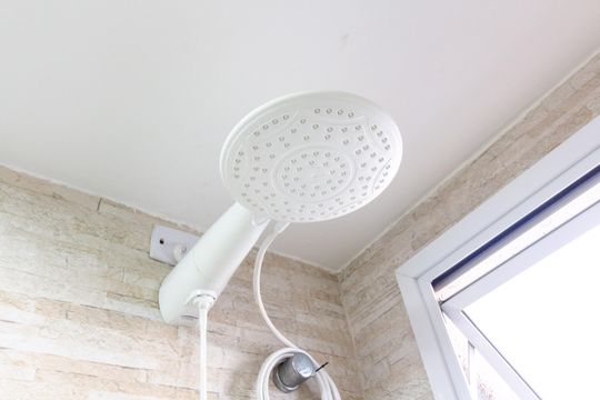 Banheiro de apartamento à venda com 2 quartos, 50m² em Vila Augusta, Guarulhos
