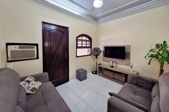 Sala de casa à venda com 2 quartos, 65m² em São Lourenço, Niterói