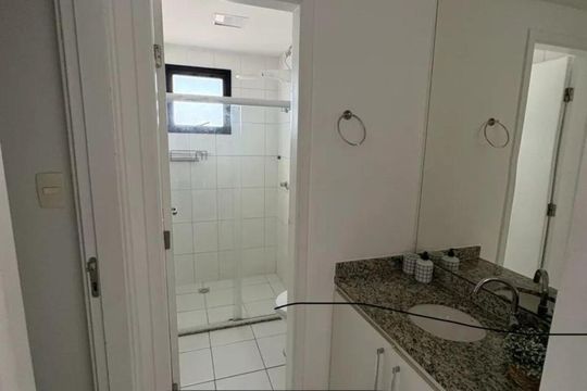 Banheiro de apartamento para alugar com 1 quarto, 48m² em Rio Vermelho, Salvador