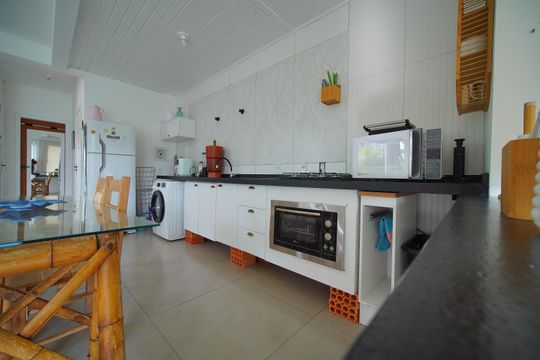 Cozinha de casa para alugar com 3 quartos, 124m² em Alto Ribeirão Leste, Florianópolis