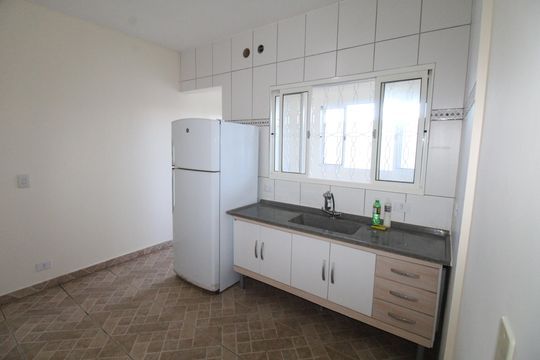 Cozinha de casa para alugar com 3 quartos, 80m² em Jardim Cruzeiro do Sul, São José dos Campos