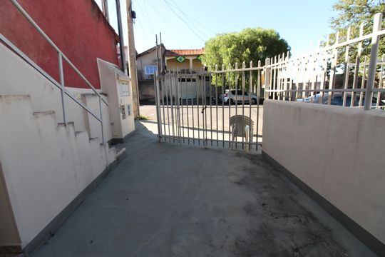 Garagem de casa para alugar com 3 quartos, 80m² em Jardim Cruzeiro do Sul, São José dos Campos