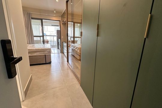 Studio de kitnet/studio para alugar com 1 quarto, 31m² em Jardim das Acacias, São Paulo