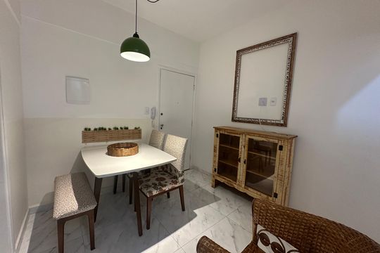 Sala de apartamento para alugar com 1 quarto, 40m² em Centro, São Vicente