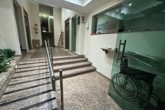 Hall de entrada de apartamento para alugar com 1 quarto, 40m² em Centro, São Vicente