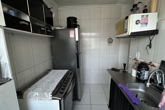 Cozinha de apartamento para alugar com 2 quartos, 51m² em Guadalupe, Rio de Janeiro