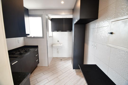 Cozinha de apartamento à venda com 1 quarto, 55m² em Centro, Campinas