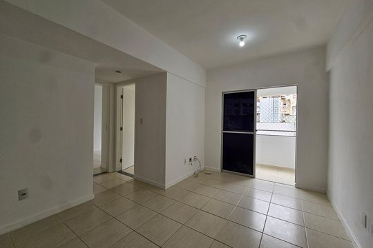 Sala de apartamento para alugar com 2 quartos, 50m² em Luiz Anselmo, Salvador