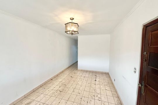 Sala de casa à venda com 5 quartos, 125m² em Jardim Peri, São Paulo