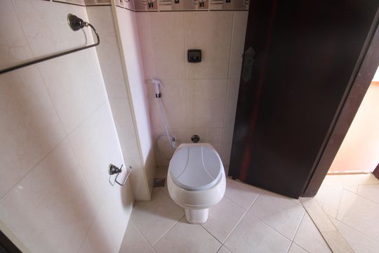 Banheiro de apartamento à venda com 2 quartos, 78m² em Jacarepaguá, Rio de Janeiro