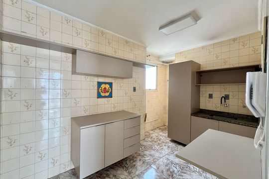 Cozinha e Área de Serviço de apartamento à venda com 1 quarto, 45m² em Centro, Campinas