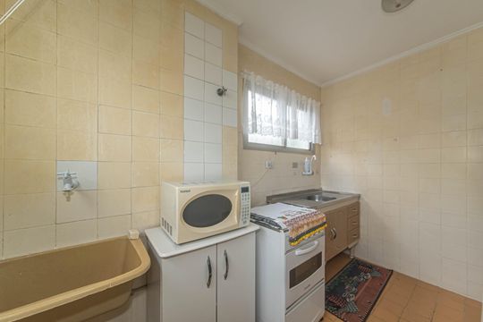 Cozinha de apartamento para alugar com 1 quarto, 38m² em Vila Alexandria, São Paulo