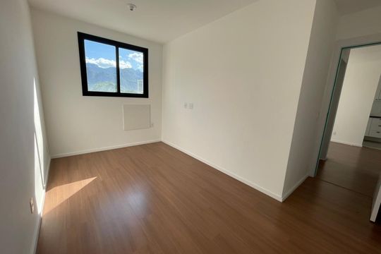 Quarto de apartamento à venda com 2 quartos, 67m² em Barra Olímpica, Rio de Janeiro