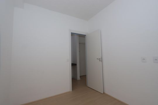 Quarto 1 de apartamento à venda com 2 quartos, 38m² em Cidade São Mateus, São Paulo