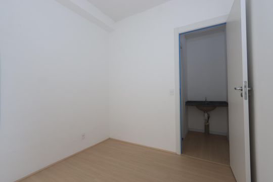 Quarto 1 de apartamento à venda com 2 quartos, 38m² em Cidade São Mateus, São Paulo