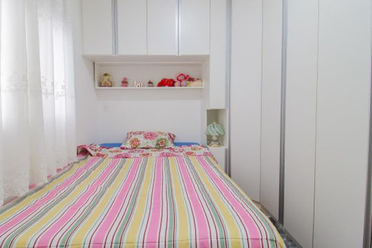 Quarto 2 de apartamento para alugar com 2 quartos, 41m² em Vila São Francisco, Mauá