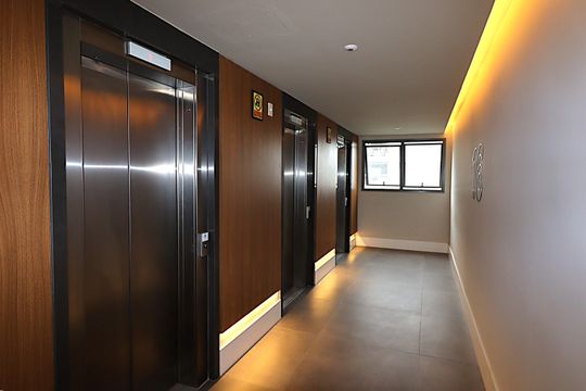 Área comum - Elevadores de kitnet/studio para alugar com 1 quarto, 26m² em Passo D’areia, Porto Alegre