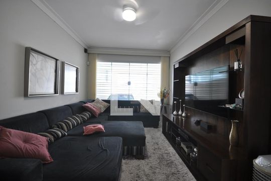 Casa à venda com 3 quartos, 200m² em Vila Mazzei, São Paulo