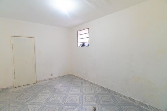 Quarto / Sala de casa para alugar com 1 quarto, 35m² em Vila Babilonia, São Paulo