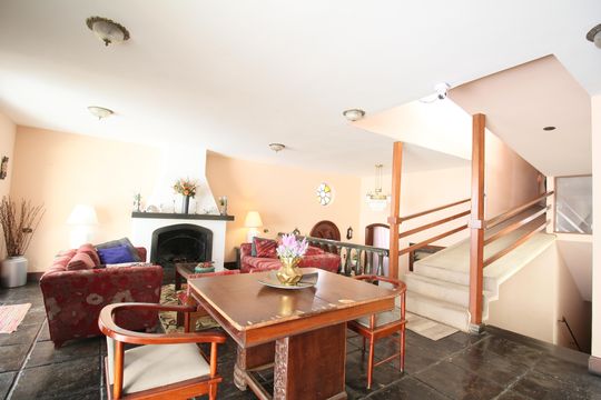 Sala de casa à venda com 4 quartos, 350m² em Paraíso do Morumbi, São Paulo