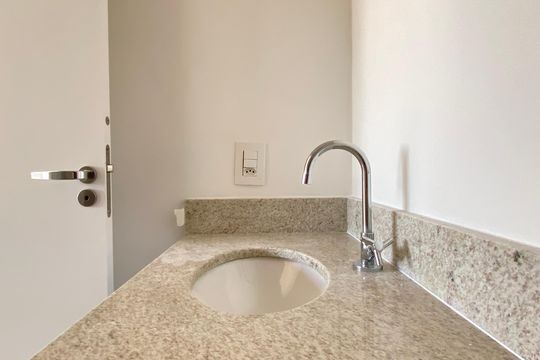Banheiro 1 de apartamento para alugar com 2 quartos, 50m² em Vila Osasco, Osasco
