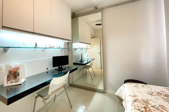 Quarto 2 de apartamento à venda com 2 quartos, 90m² em Cruzeiro, Belo Horizonte