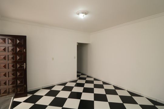 Cozinha de casa à venda com 2 quartos, 125m² em Jardim Santa Teresinha, São Paulo