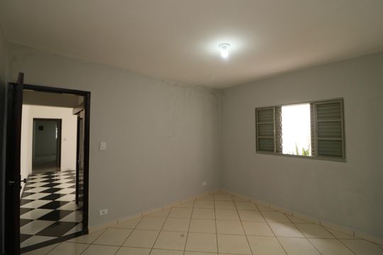 Quarto 2 de casa à venda com 2 quartos, 125m² em Jardim Santa Teresinha, São Paulo