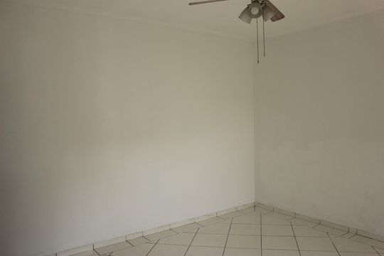 Sala de casa para alugar com 2 quartos, 80m² em Picanço, Guarulhos