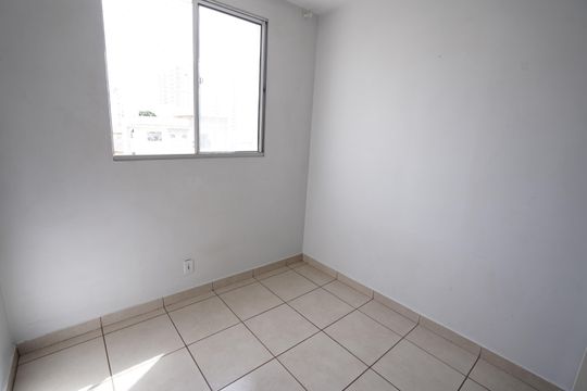 Apartamento à venda com 2 quartos, 60m² em Setor Negrão de Lima, Goiânia