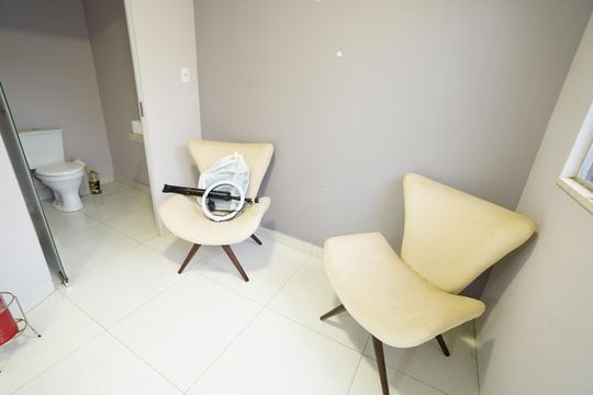 Casa à venda com 4 quartos, 420m² em Setor Jao, Goiânia