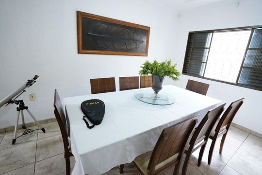 Casa à venda com 4 quartos, 420m² em Setor Jao, Goiânia