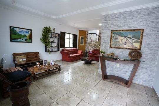 Casa à venda com 4 quartos, 420m² em Setor Jao, Goiânia