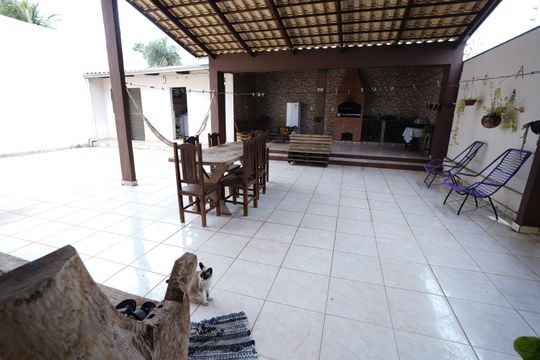 Casa à venda com 4 quartos, 420m² em Setor Jao, Goiânia